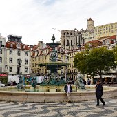 DSC02196 The Rossio Square is the most lively area of ​​the city and the meeting place of Lisbon and visitors.
